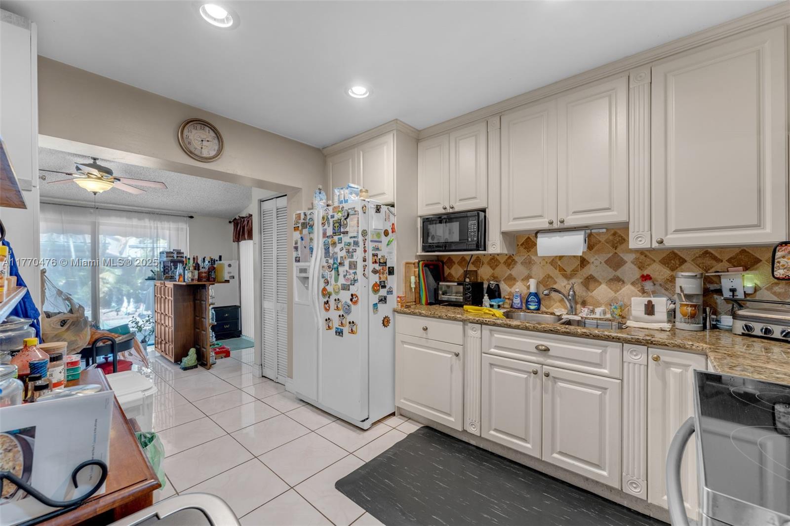 15157 SW 95th St