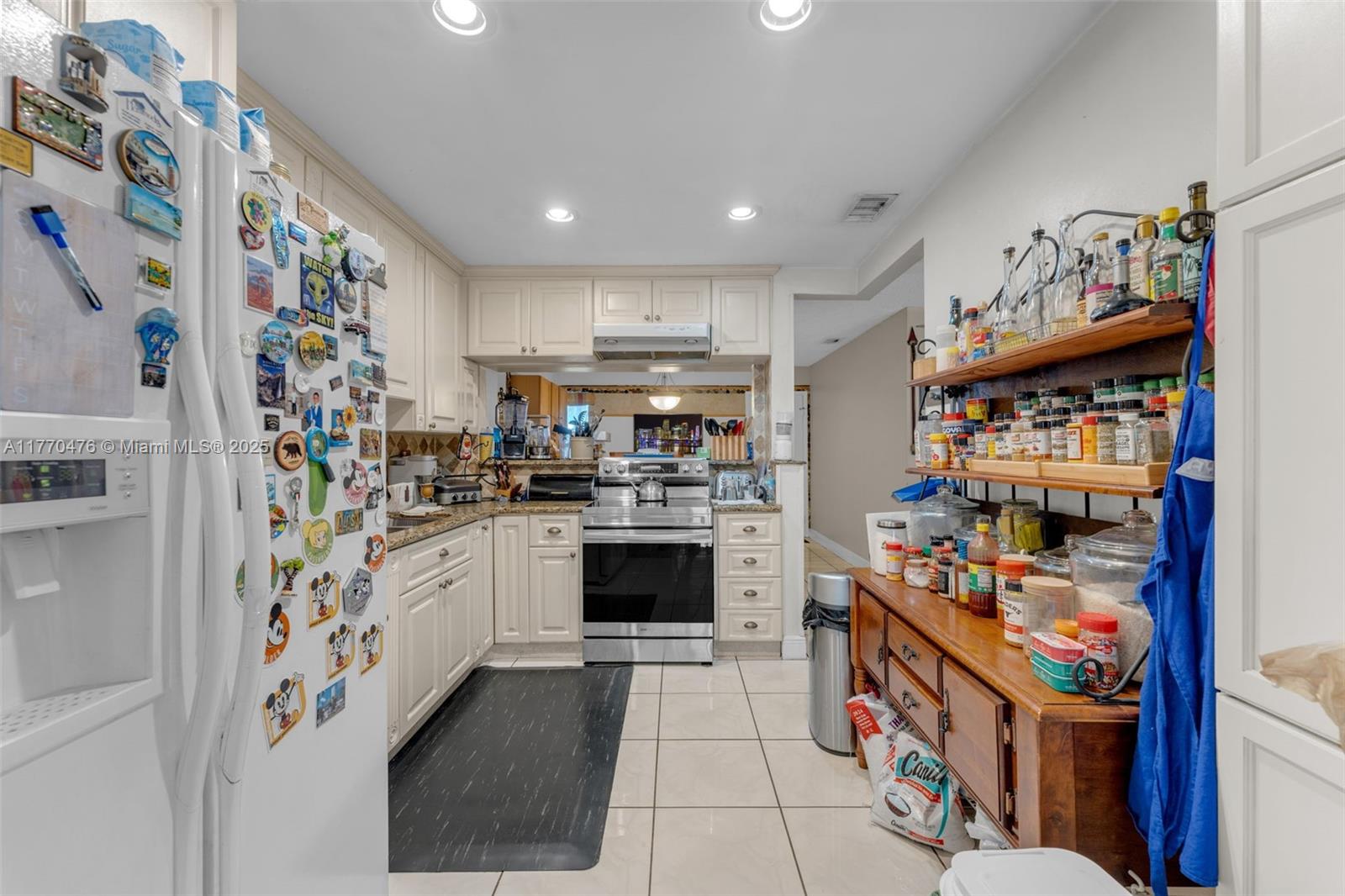 15157 SW 95th St