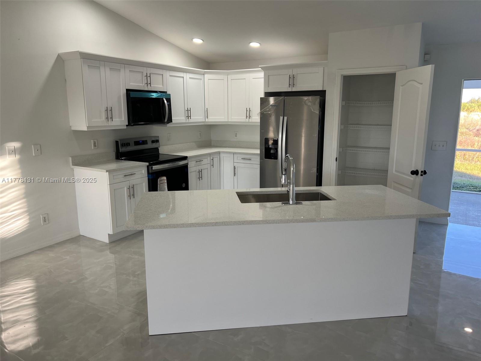 371 Portage Ave