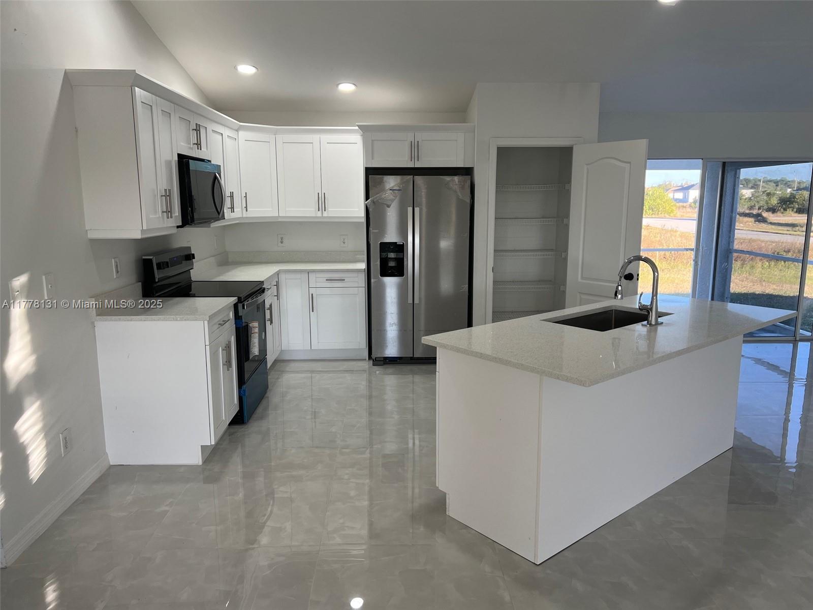 371 Portage Ave
