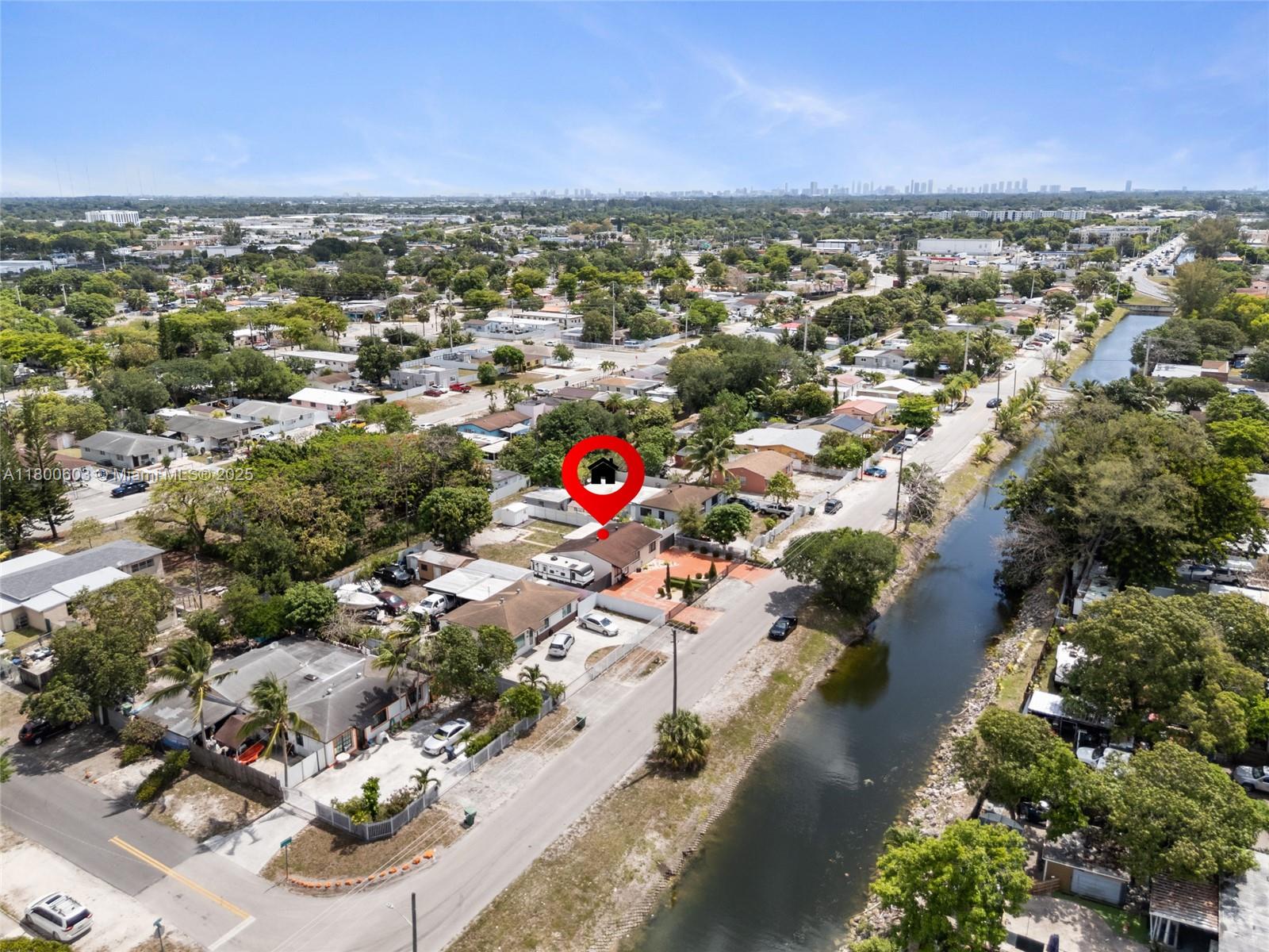 915 Atlantic Ave, Opa-Locka