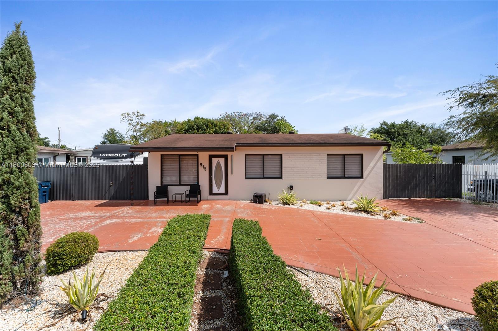 915 Atlantic Ave, Opa-Locka