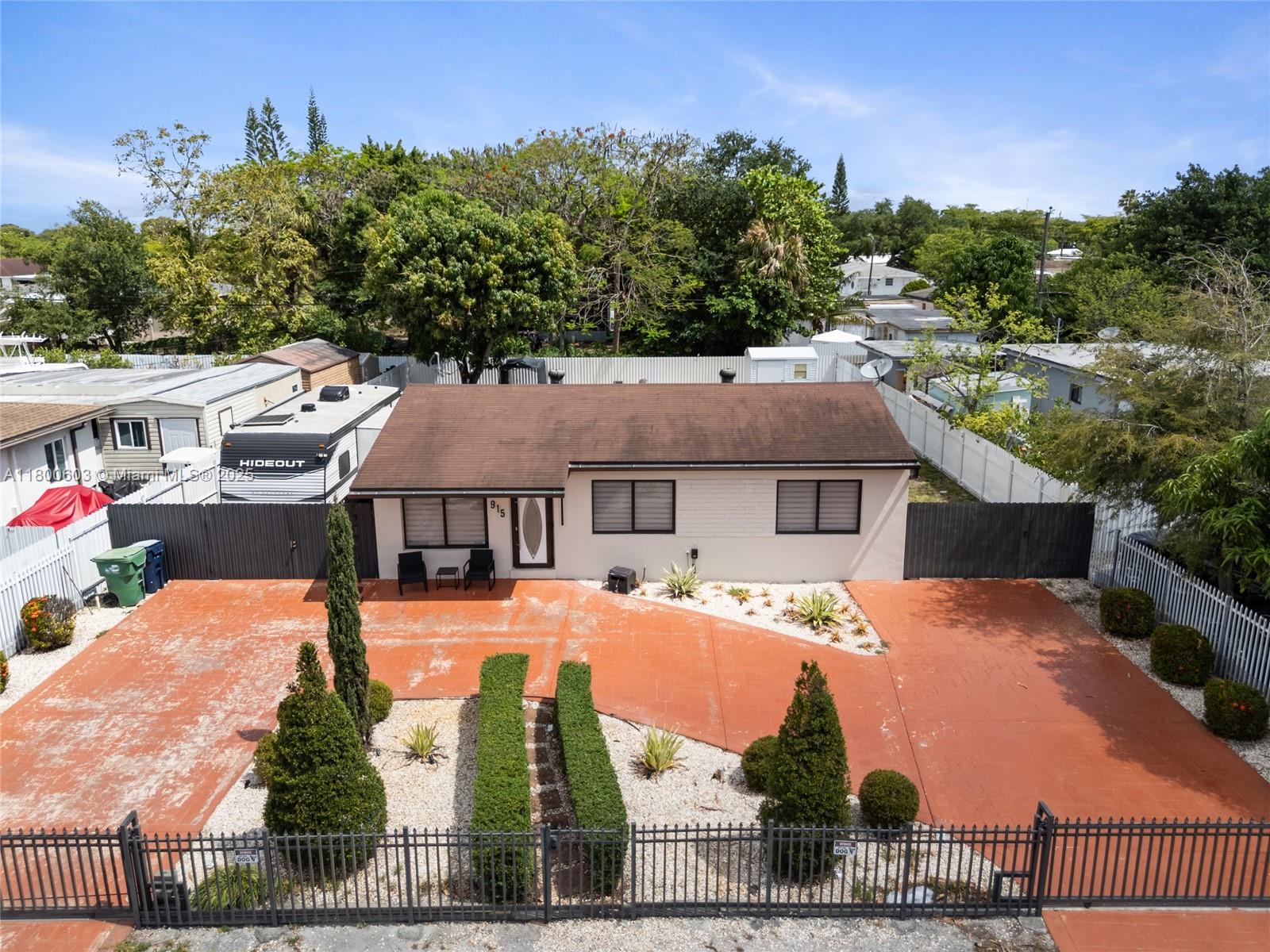 915 Atlantic Ave, Opa-Locka