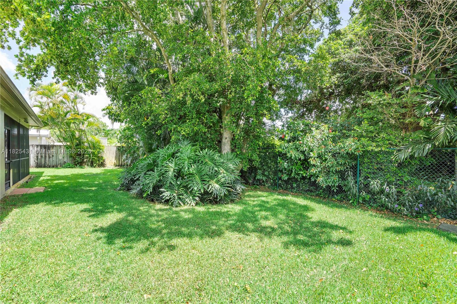 8220 NW 24th Ct
