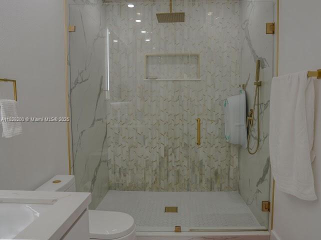 40 W 63rd St