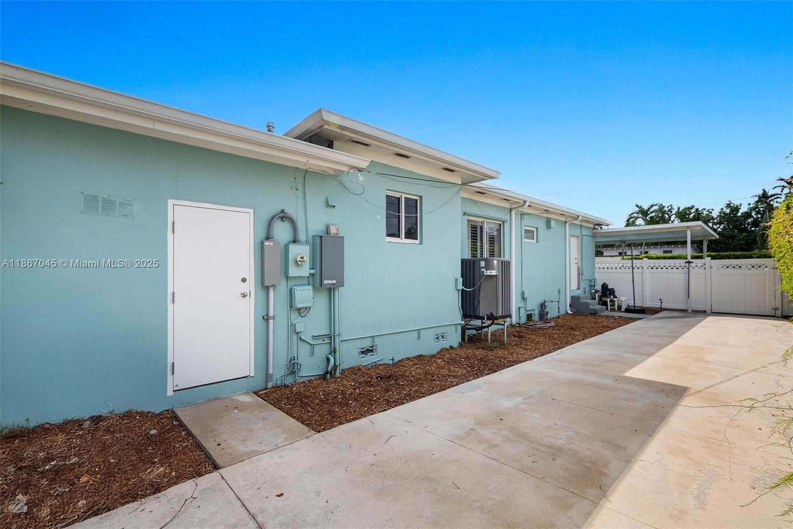 600 Oriole Ave