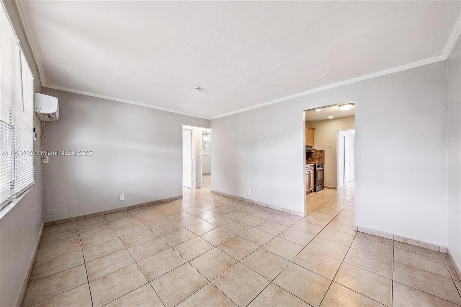 5720 SW 40th Ct