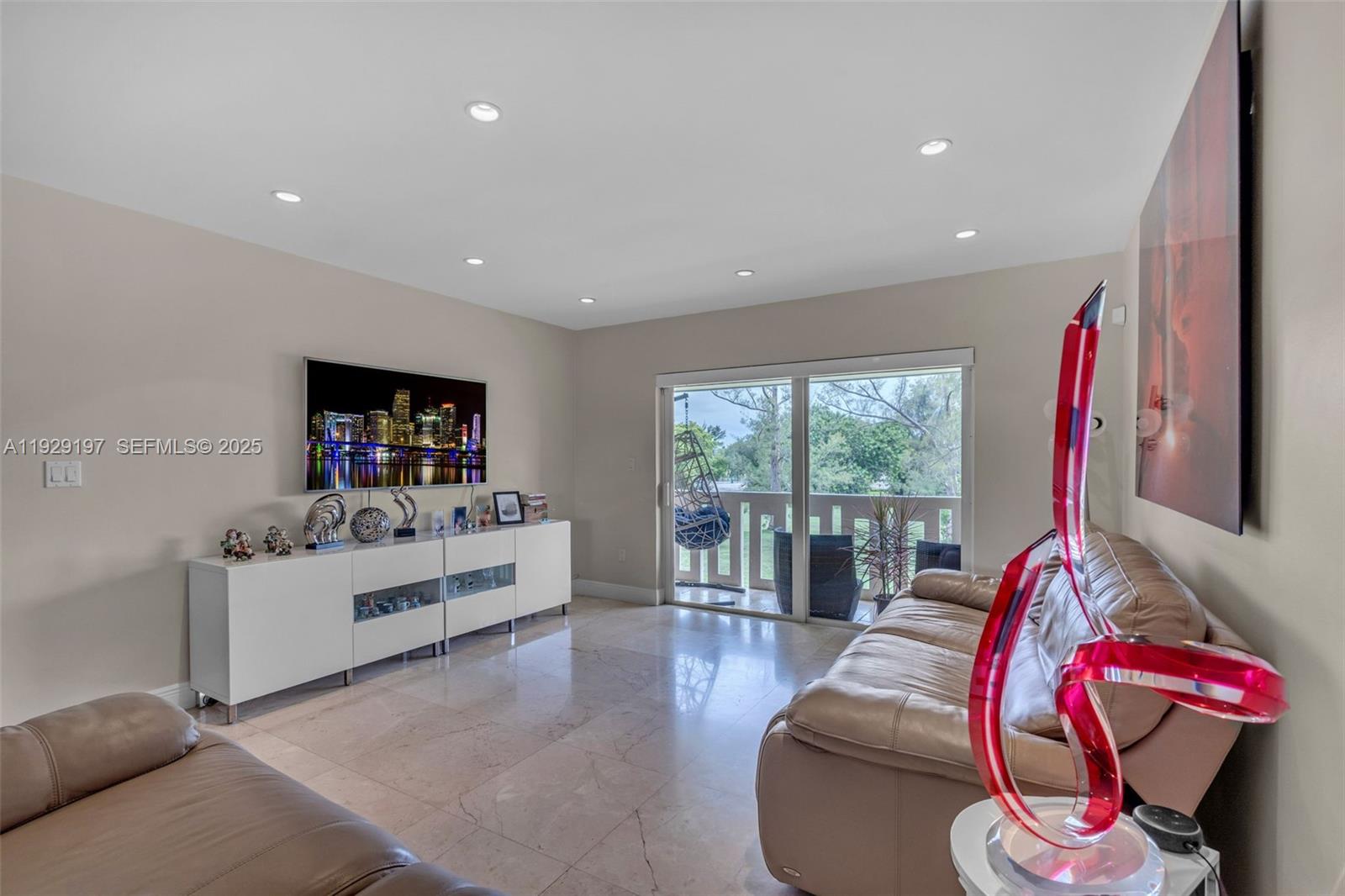 7430 Miami Lakes Dr Unit: E301