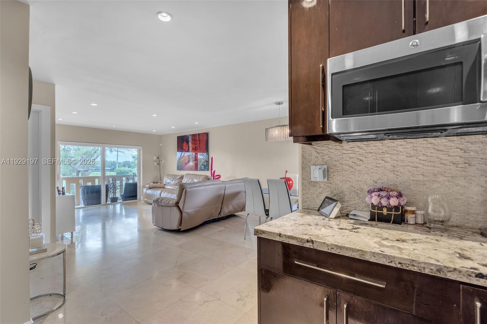 7430 Miami Lakes Dr Unit: E301
