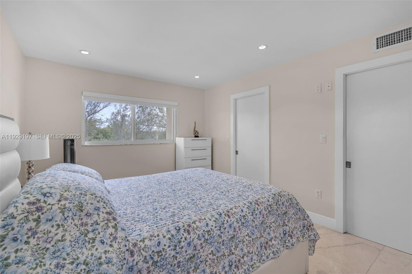 7430 Miami Lakes Dr Unit: E301