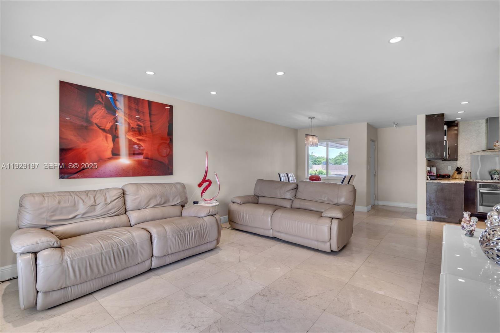 7430 Miami Lakes Dr Unit: E301