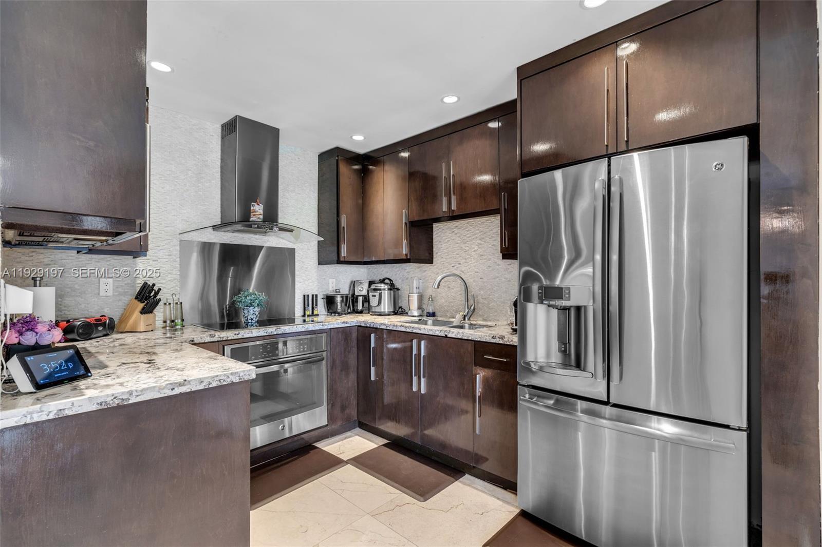 7430 Miami Lakes Dr Unit: E301
