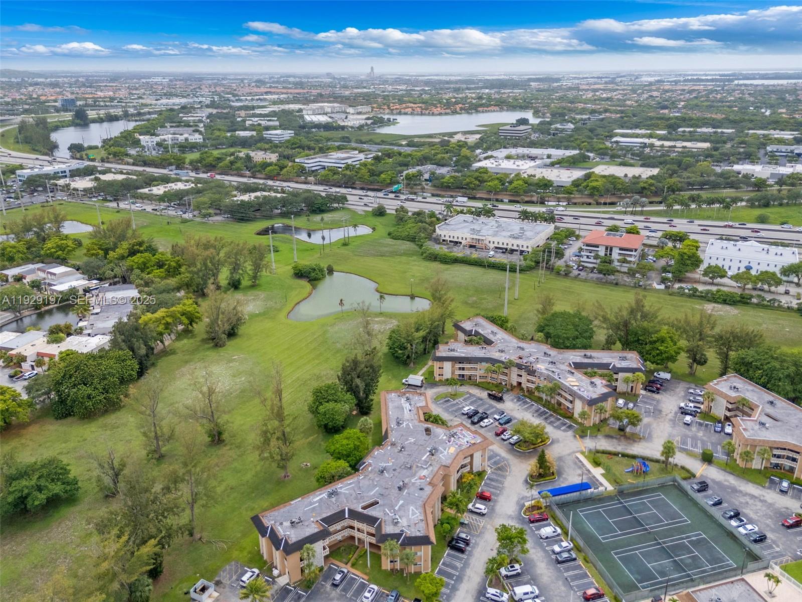 7430 Miami Lakes Dr Unit: E301