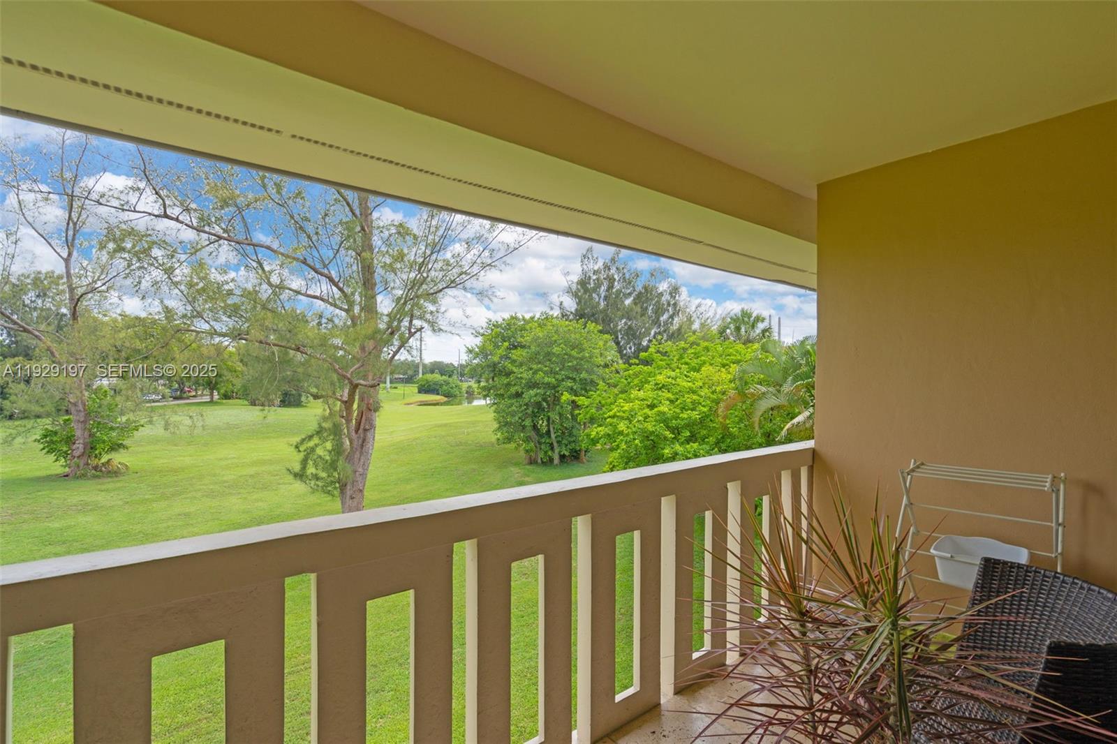 7430 Miami Lakes Dr Unit: E301