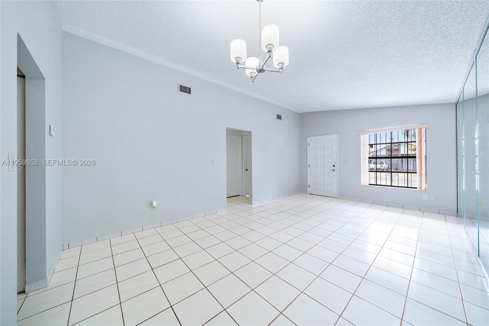2755 W 74th St