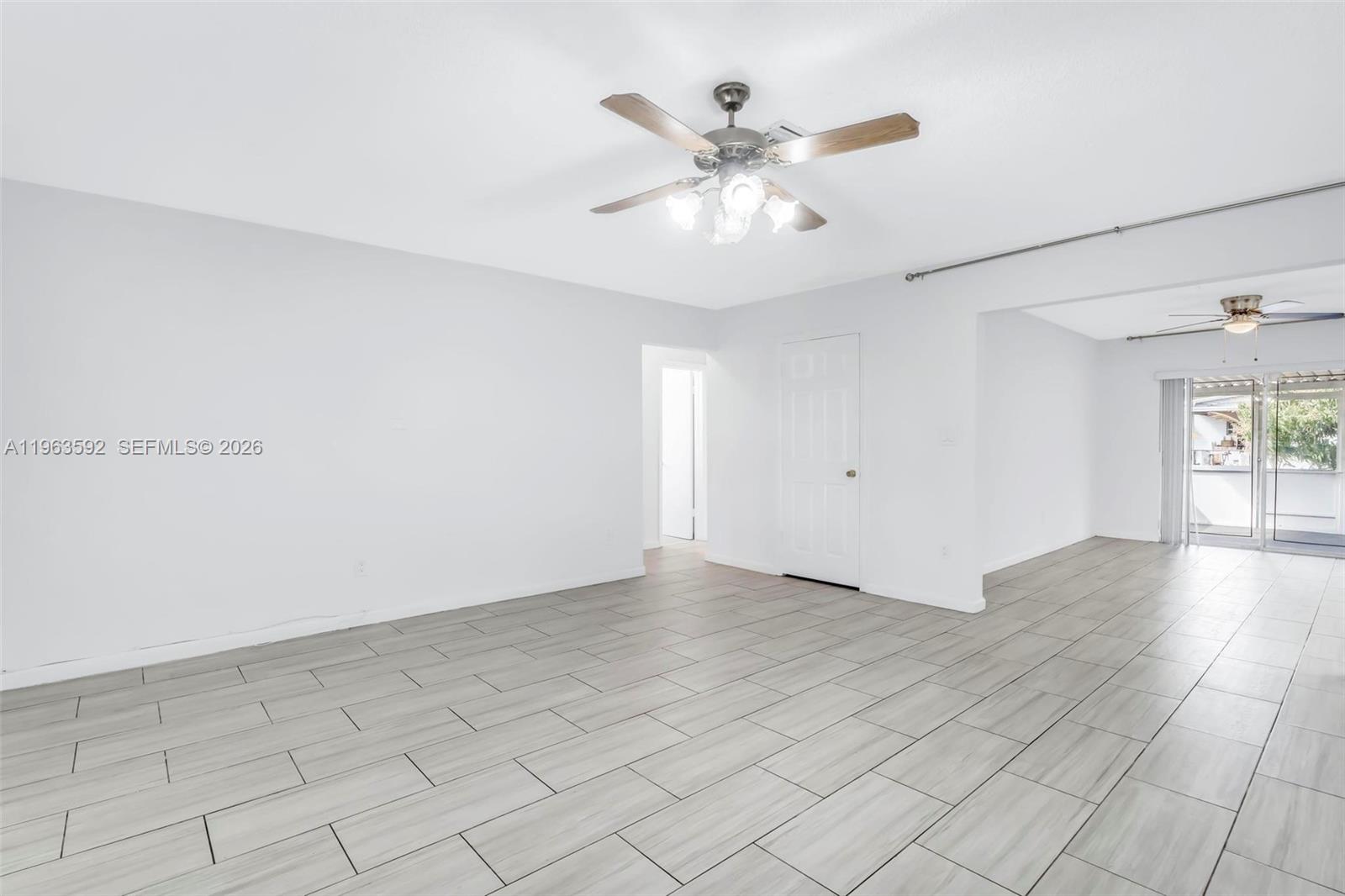 3430 N 65th Ave