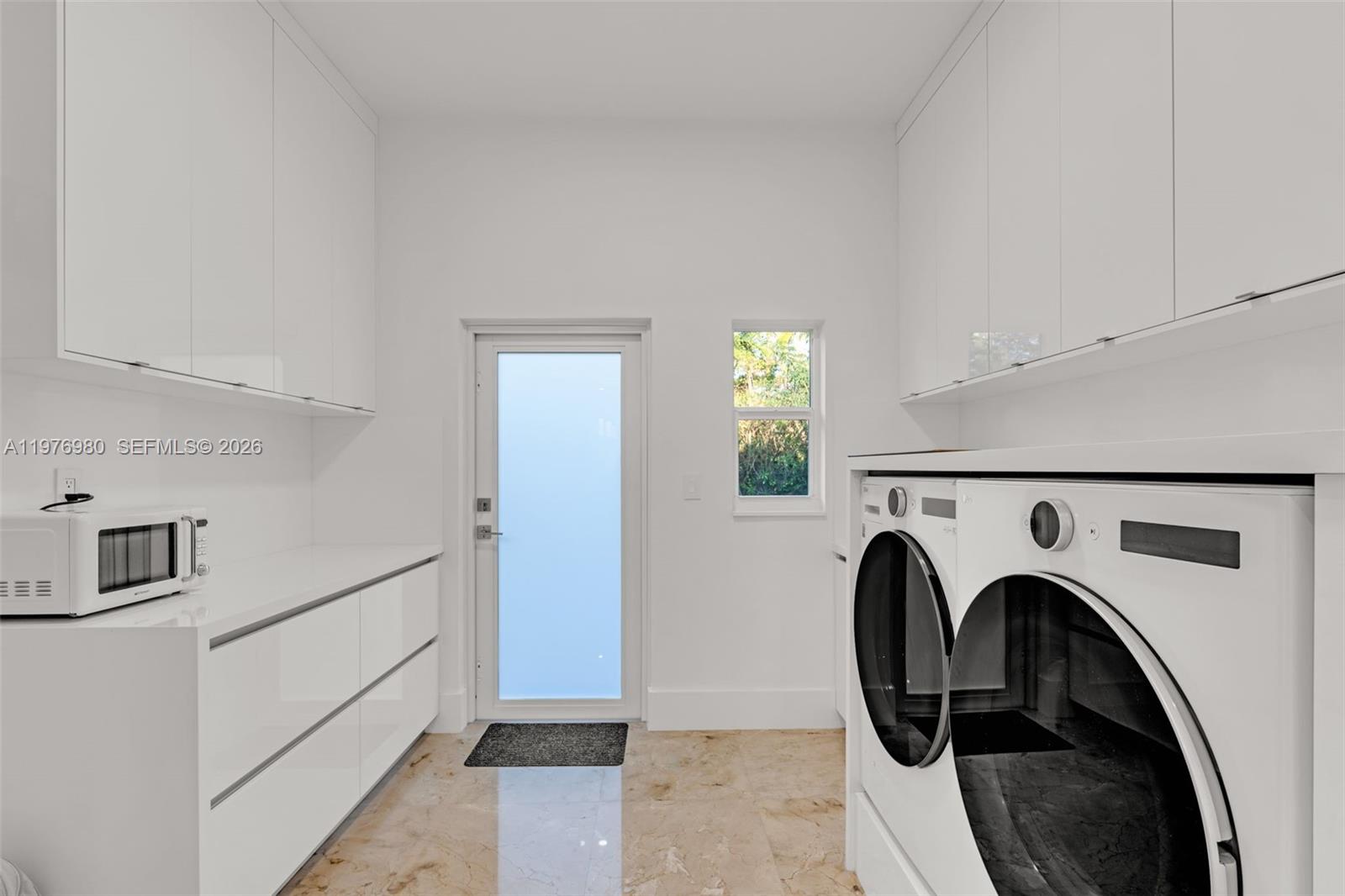 6290 SW 130th Ter
