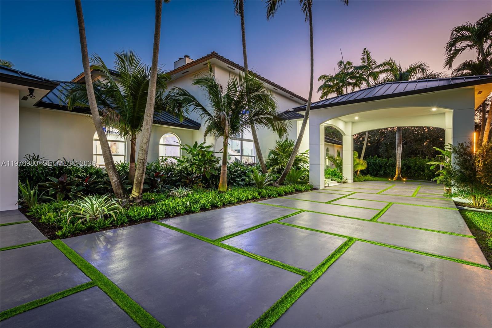 6290 SW 130th Ter