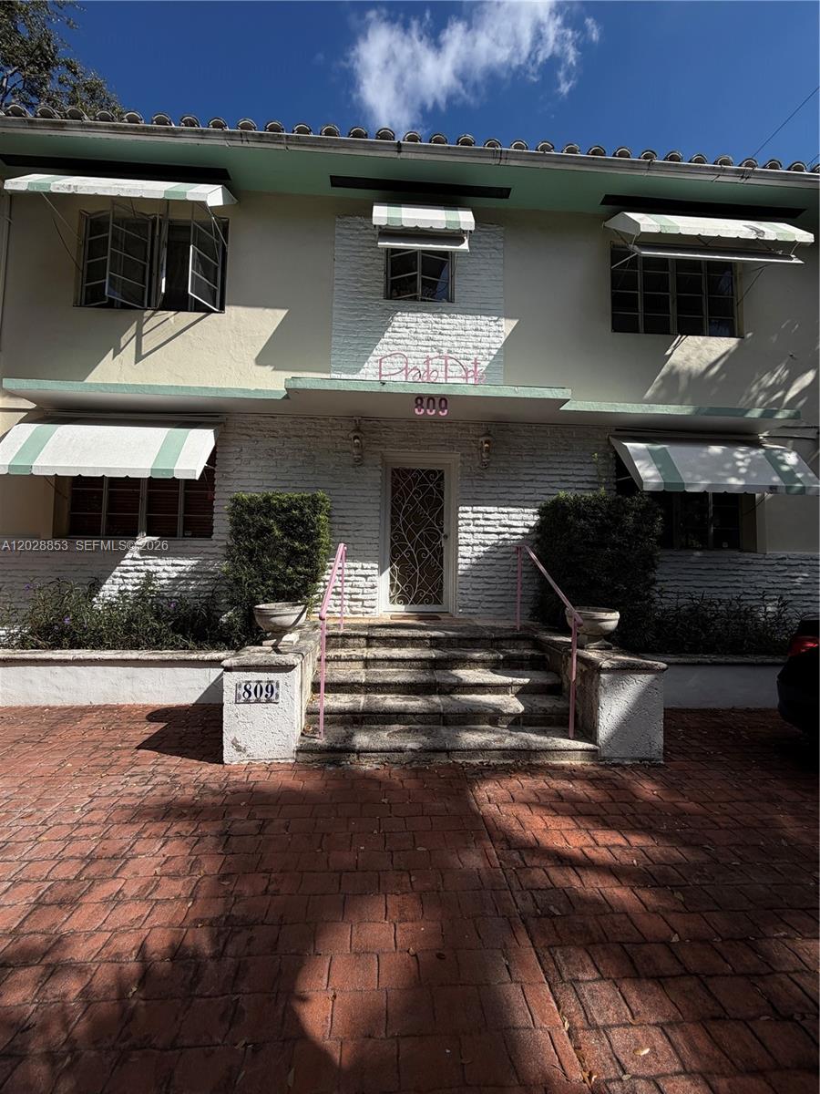 809 Ferdinand St # 3