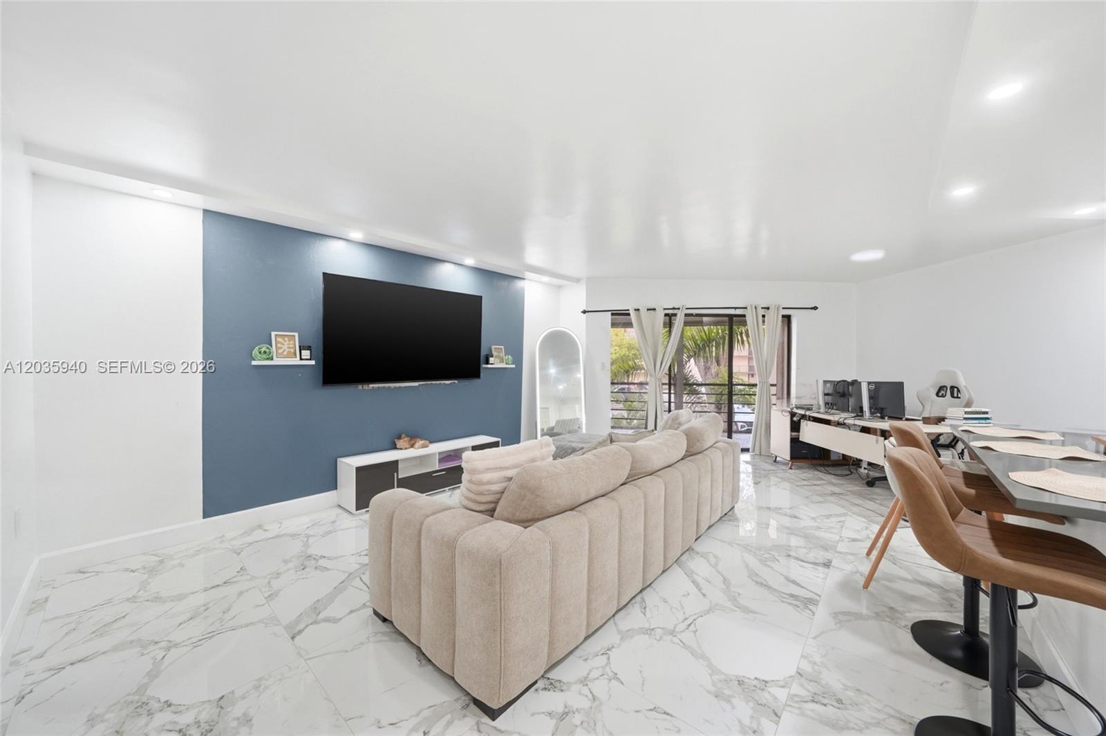 6855 W Broward Blvd # 212