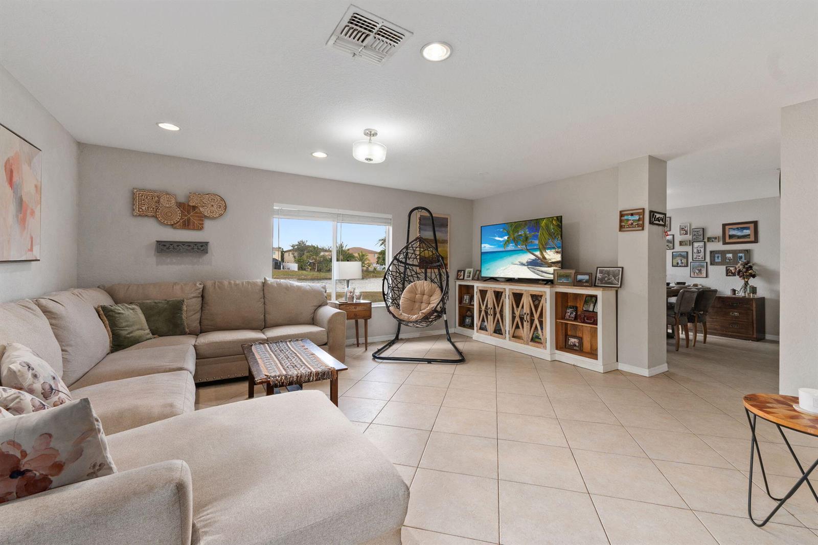 1939 SW Jamesport Drive, Port St. Lucie
