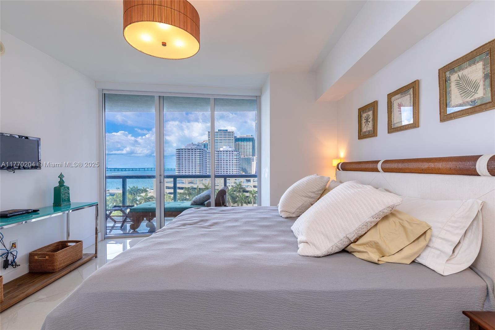 495 Brickell Ave # 1005