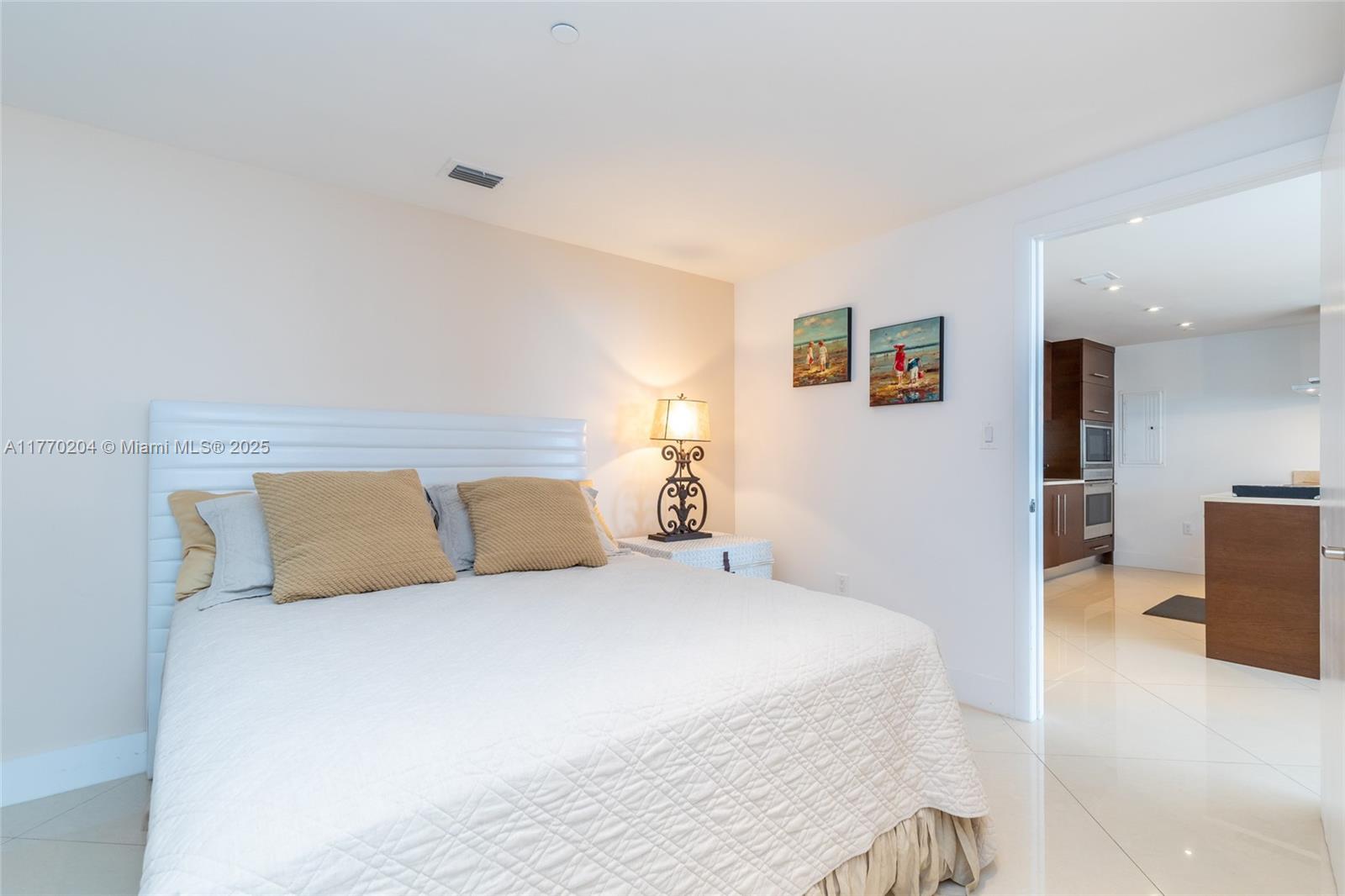 495 Brickell Ave # 1005