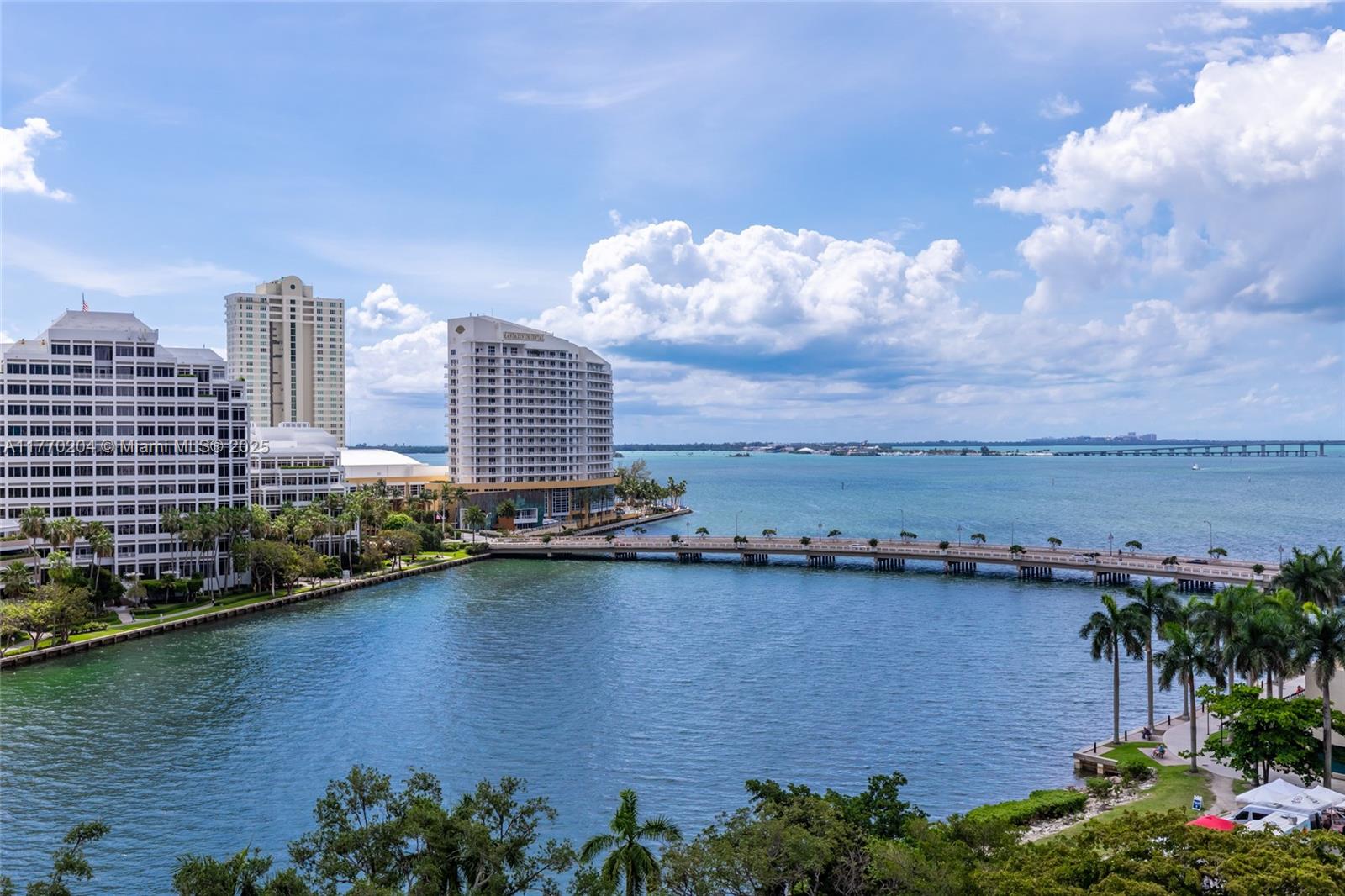 495 Brickell Ave # 1005