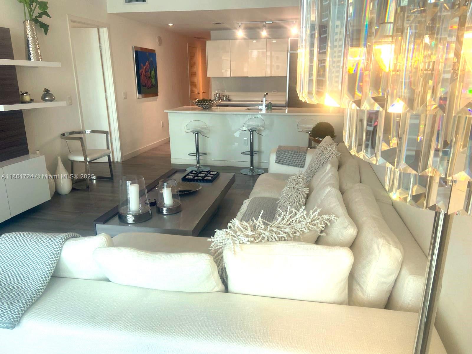 1100 S Miami Ave Unit: 1411