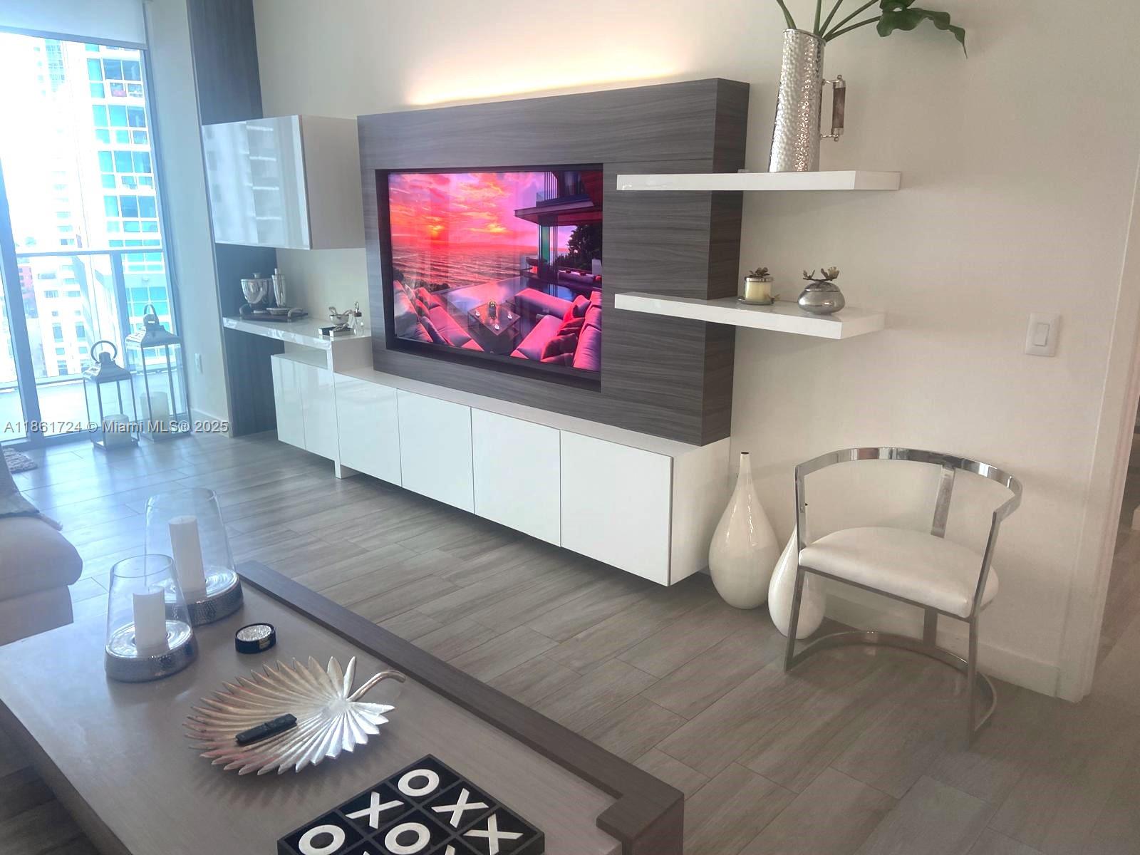 1100 S Miami Ave Unit: 1411