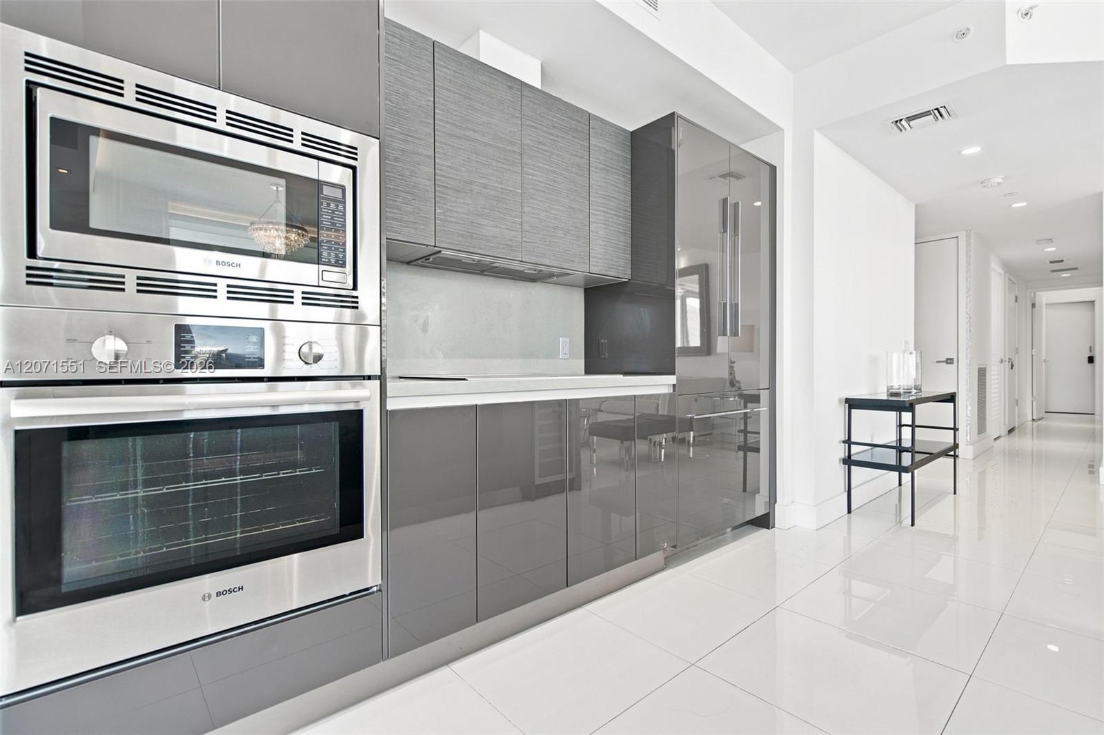 1080 Brickell Ave # 3800