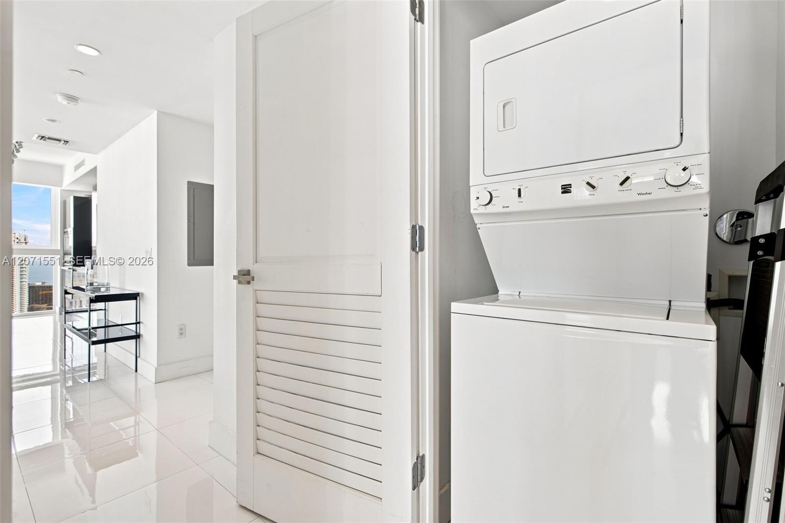 1080 Brickell Ave # 3800
