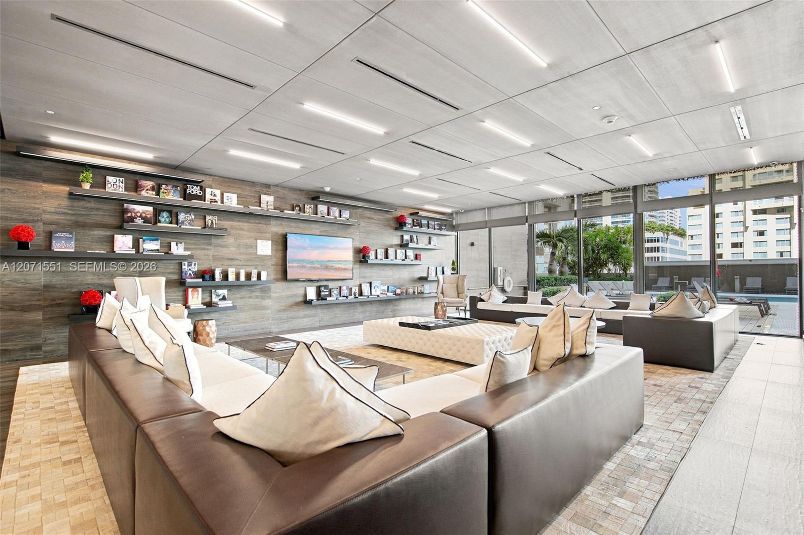 1080 Brickell Ave # 3800