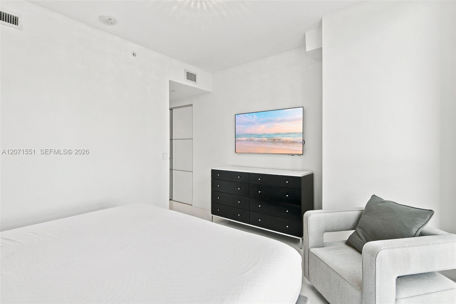 1080 Brickell Ave # 3800