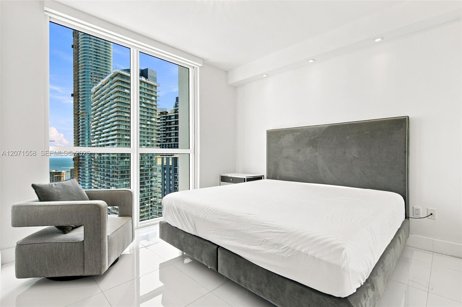 1080 Brickell Ave # 3800