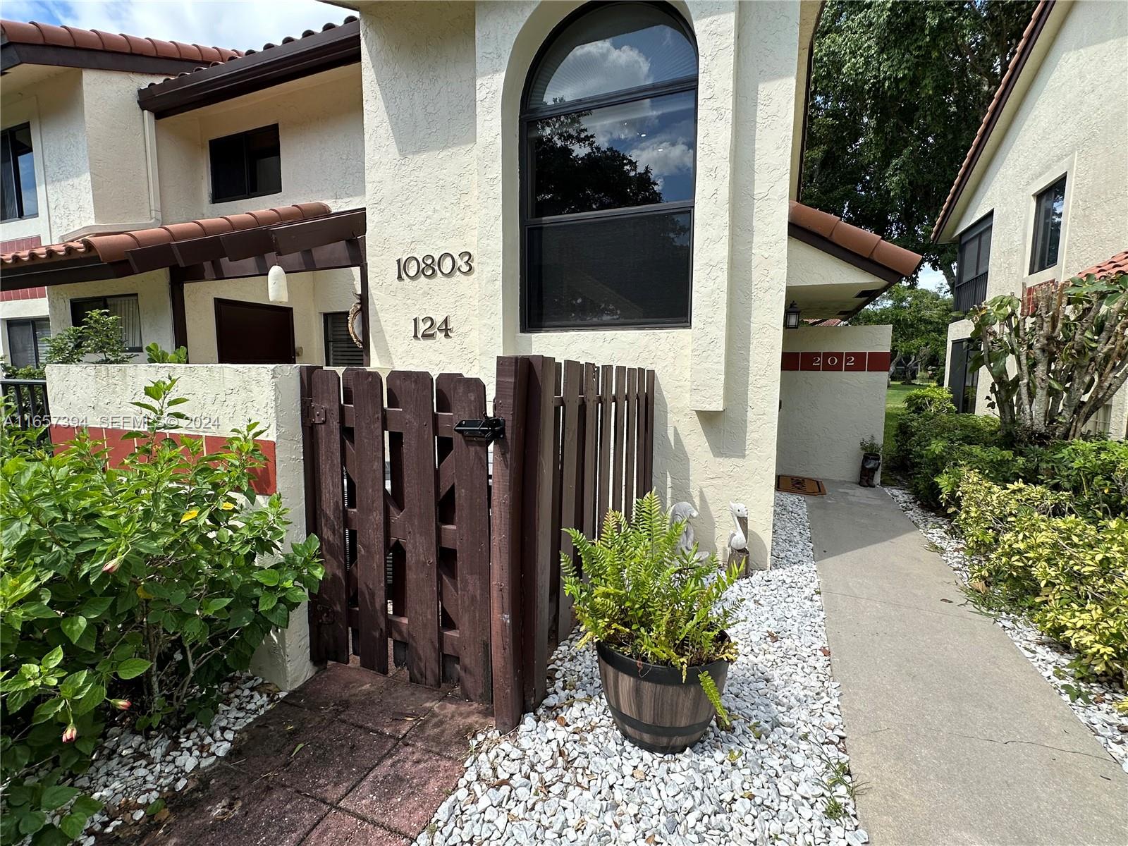 10803 Palm Lake Avenue 202