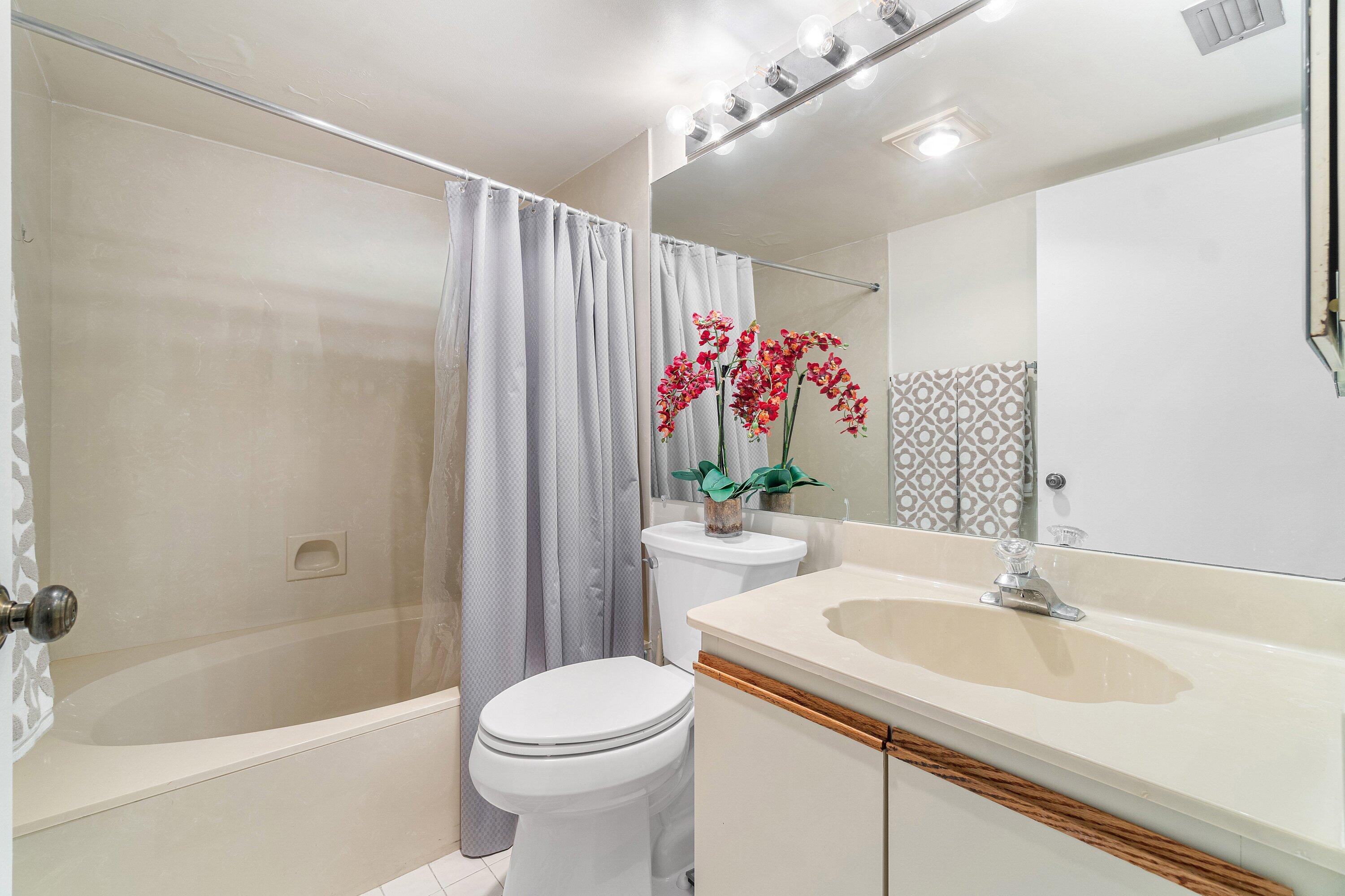 5020 Golfview Court 1415