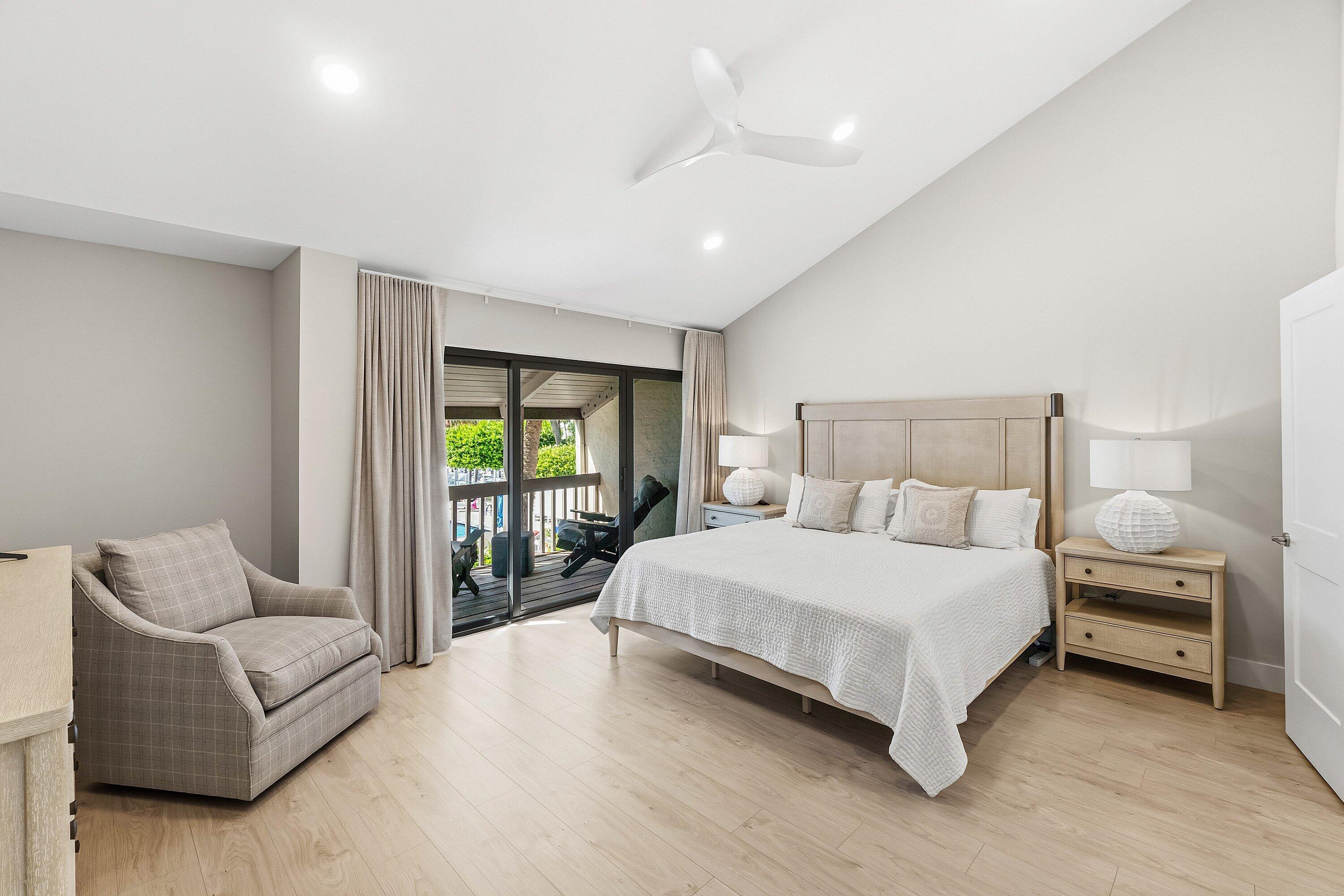 2717 N Ocean Boulevard 0080