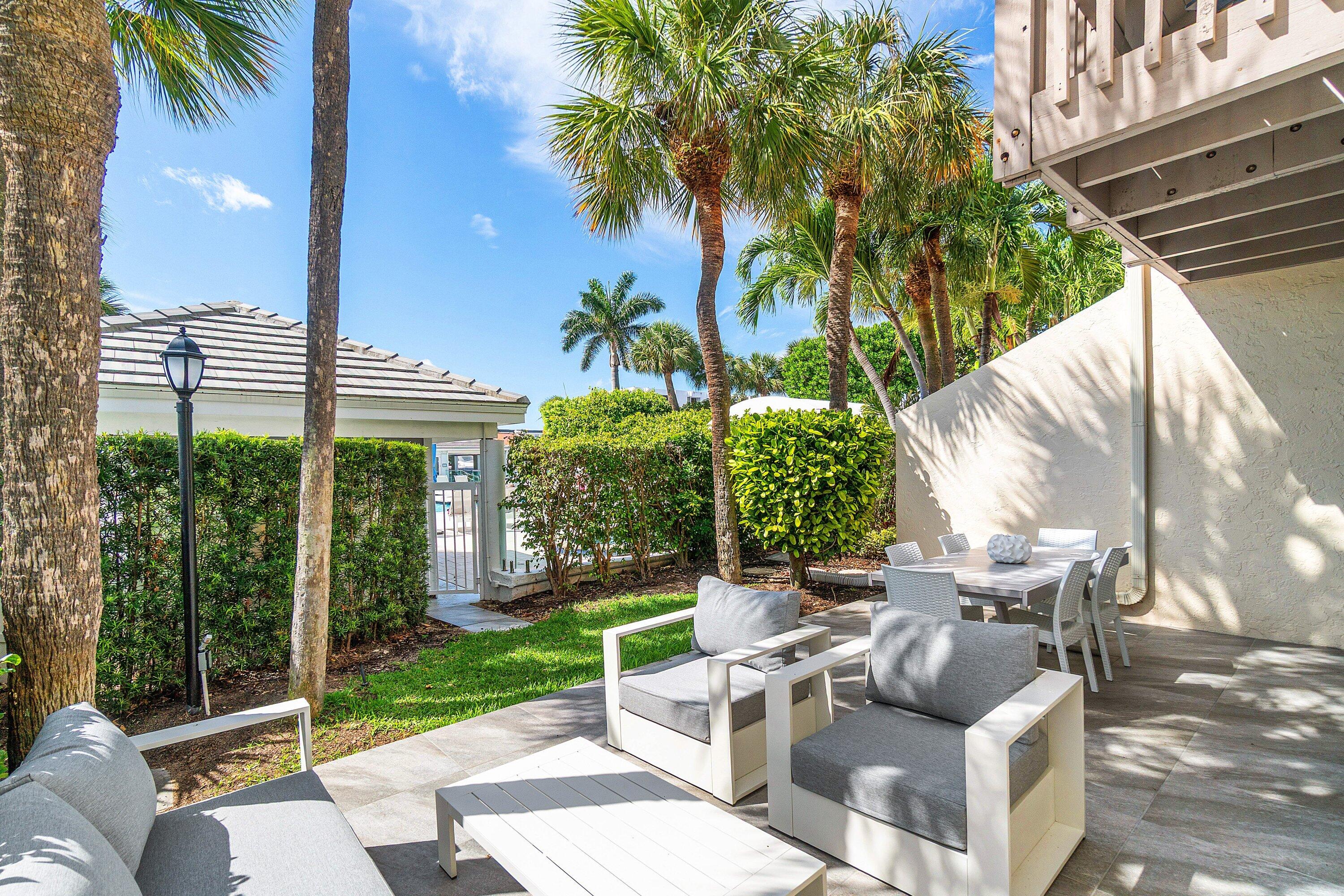 2717 N Ocean Boulevard 0080
