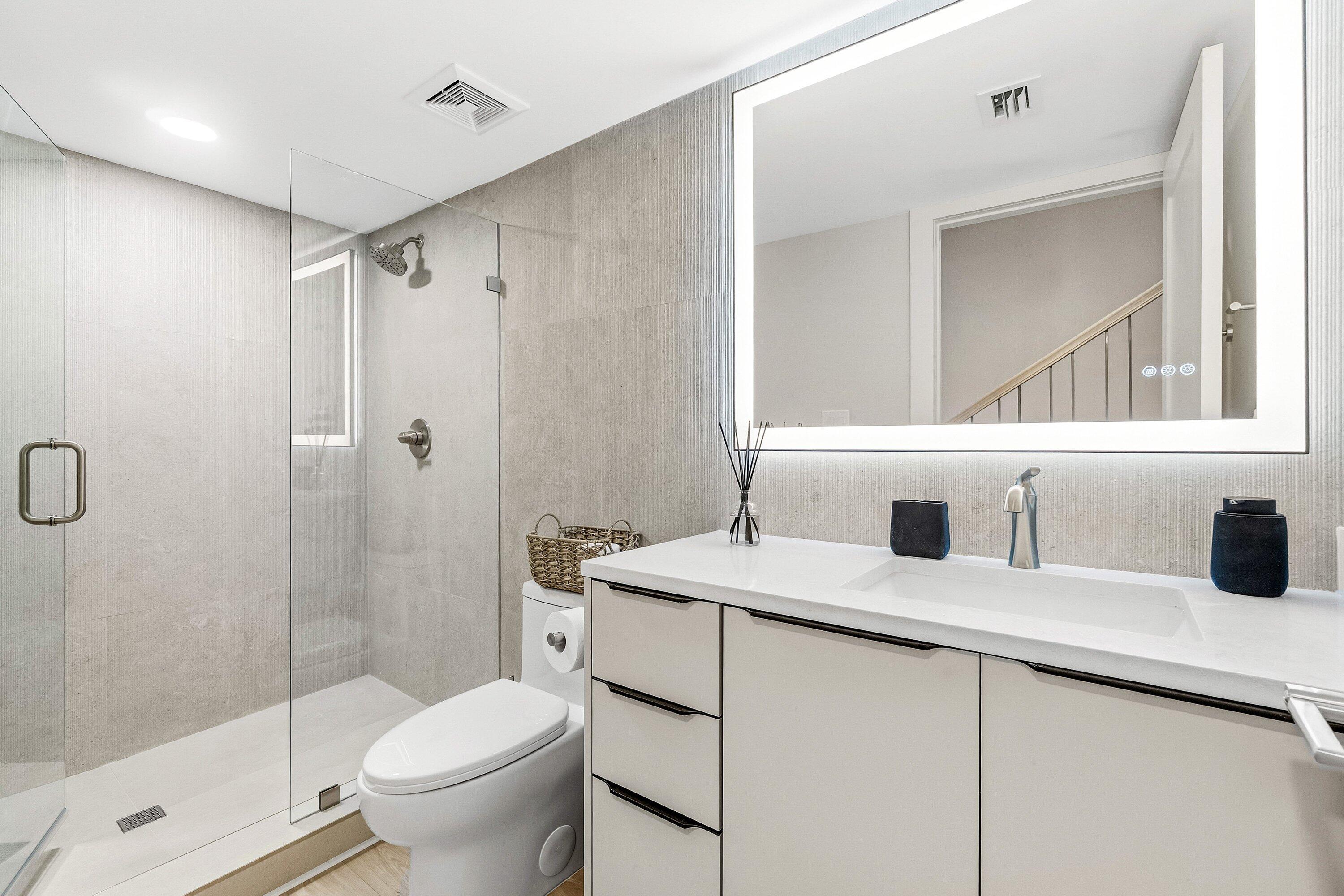2717 N Ocean Boulevard 0080