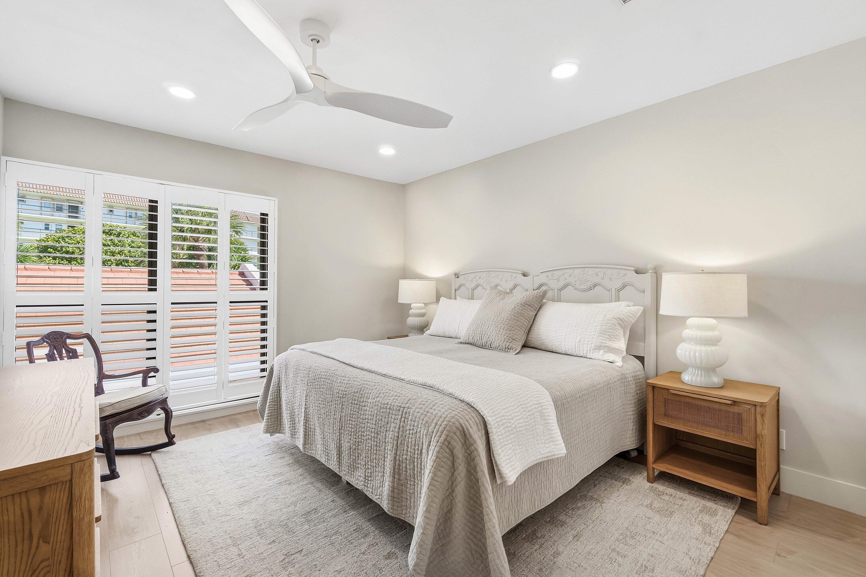 2717 N Ocean Boulevard 0080