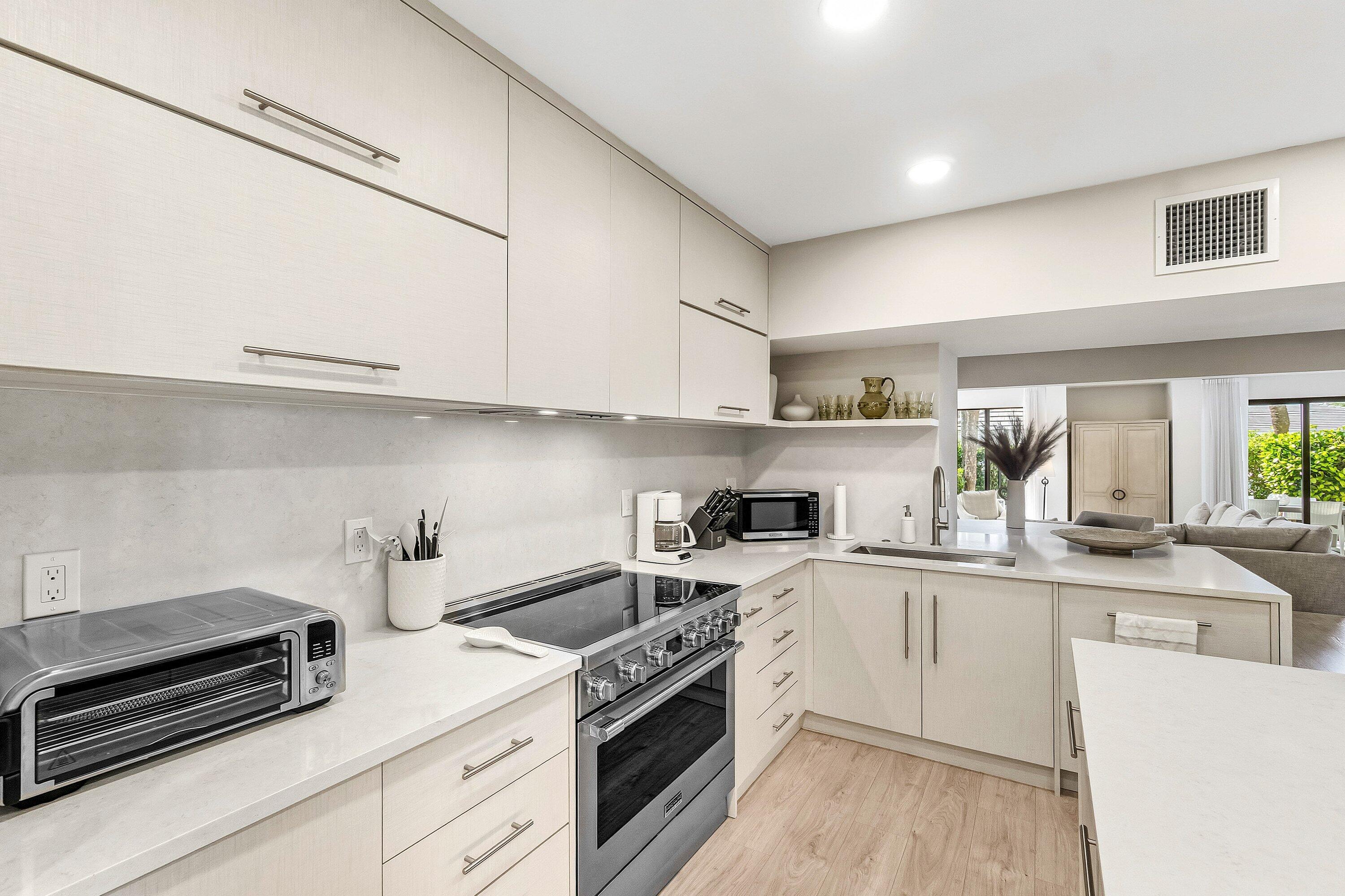 2717 N Ocean Boulevard 0080