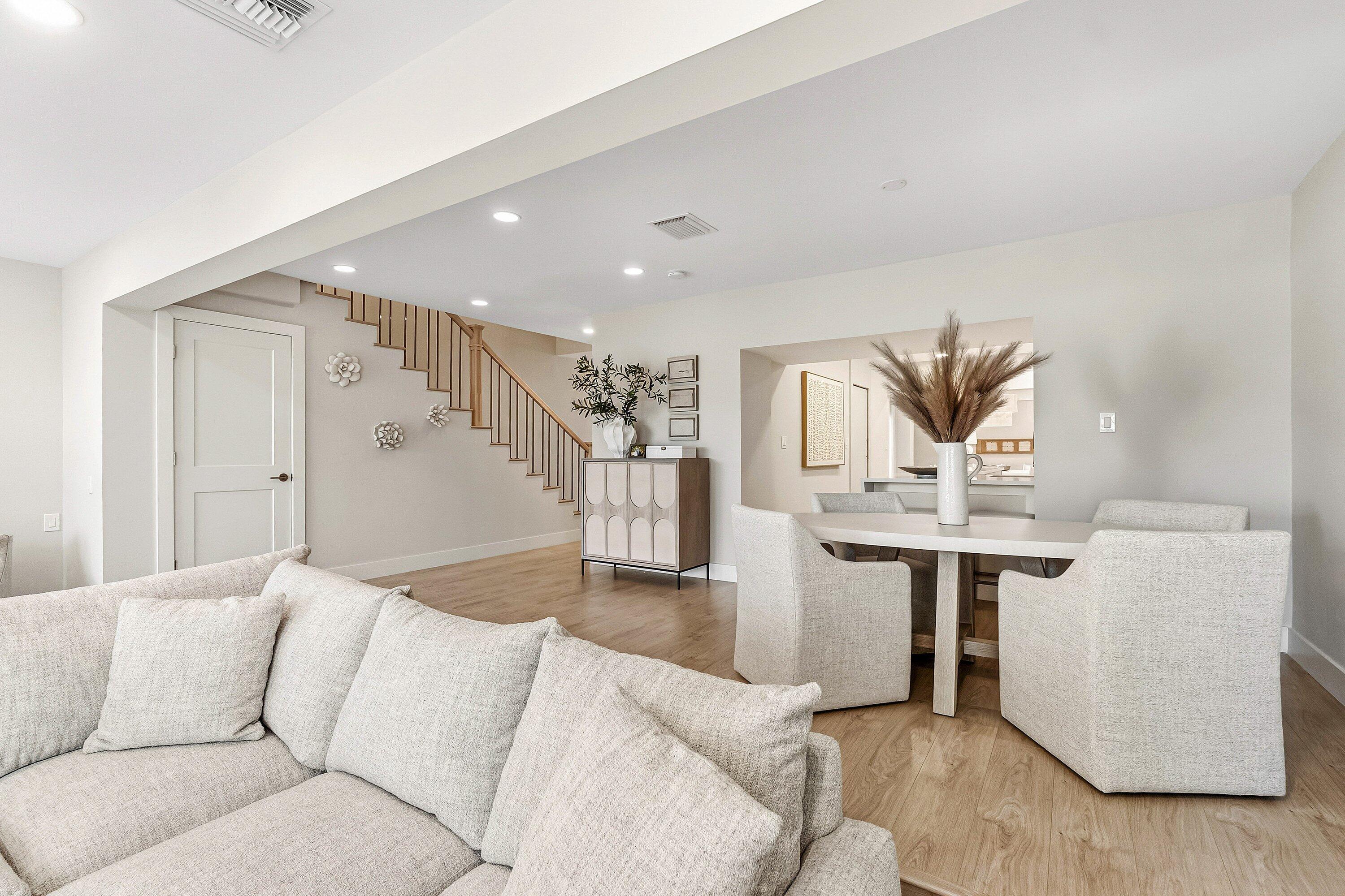 2717 N Ocean Boulevard 0080