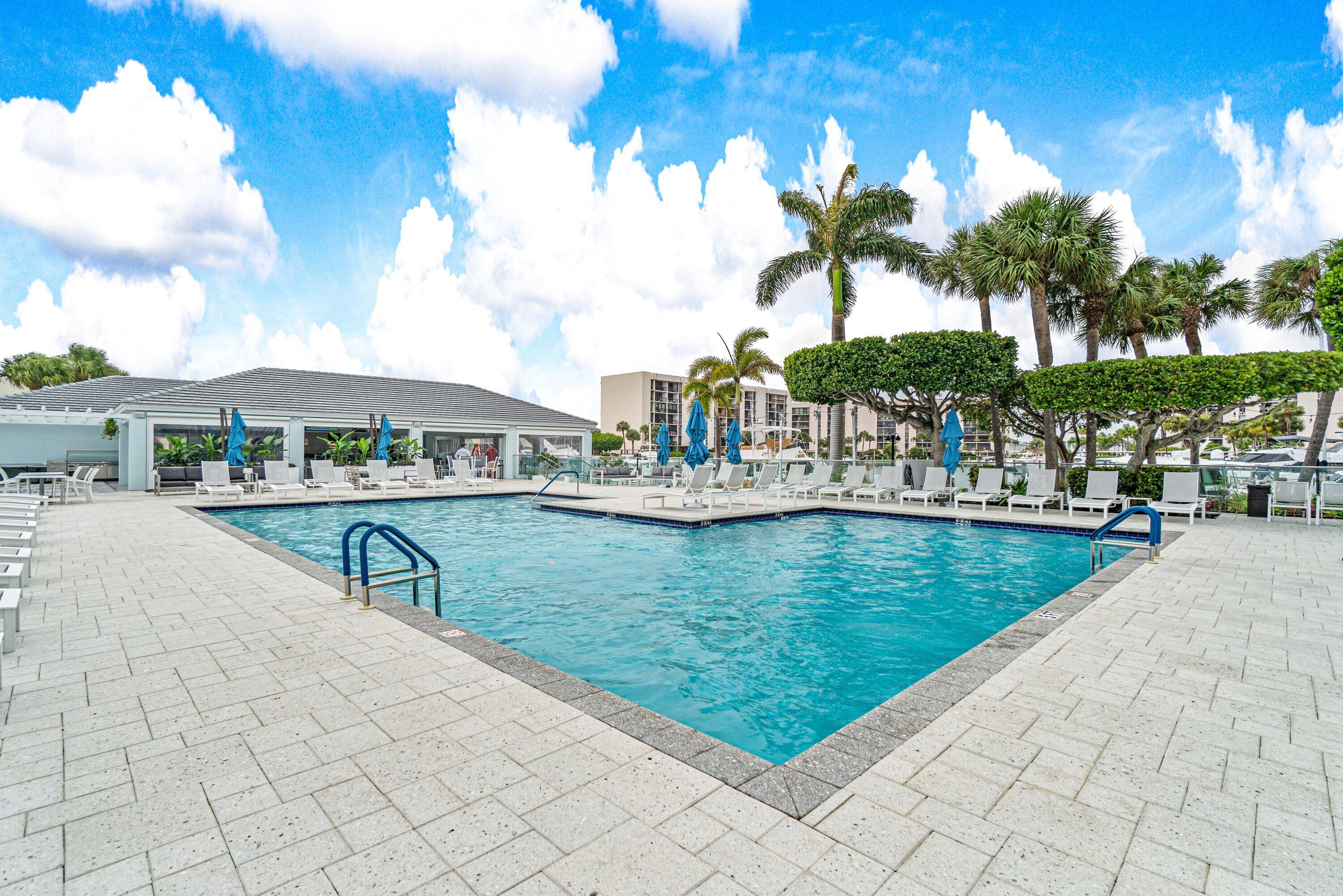 2717 N Ocean Boulevard 0080