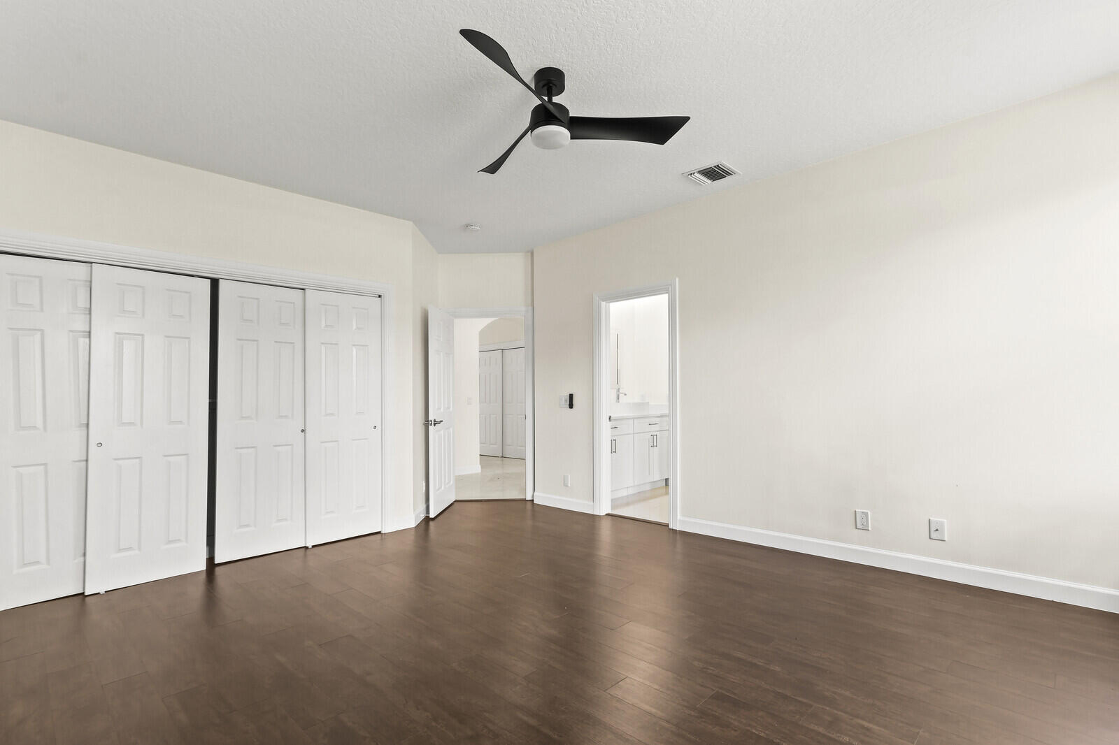 8280 Woodsmuir Drive