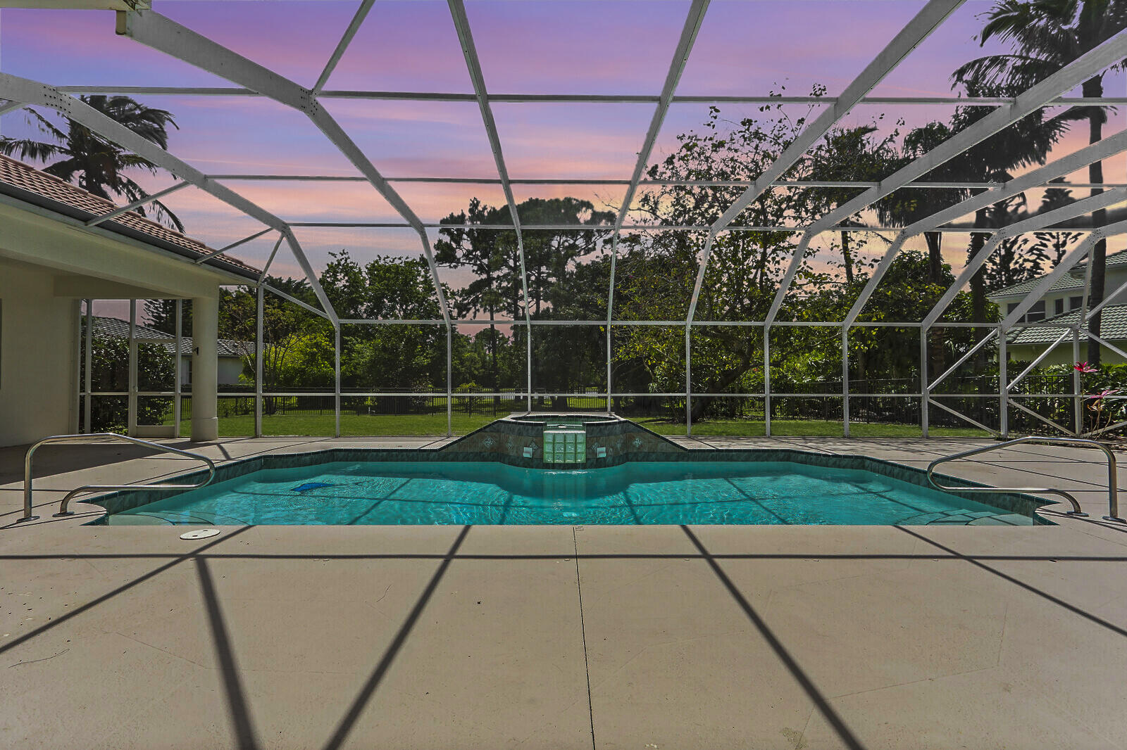 8280 Woodsmuir Drive