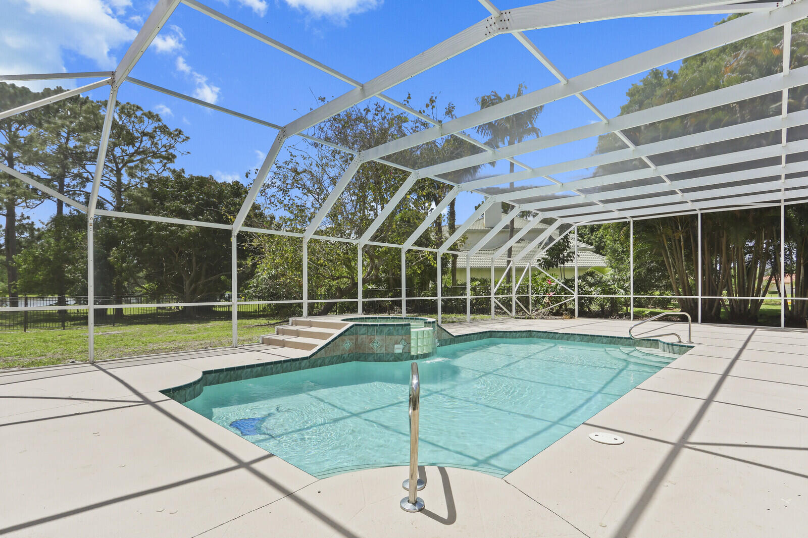 8280 Woodsmuir Drive