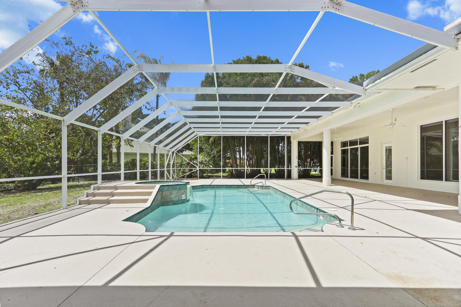 8280 Woodsmuir Drive
