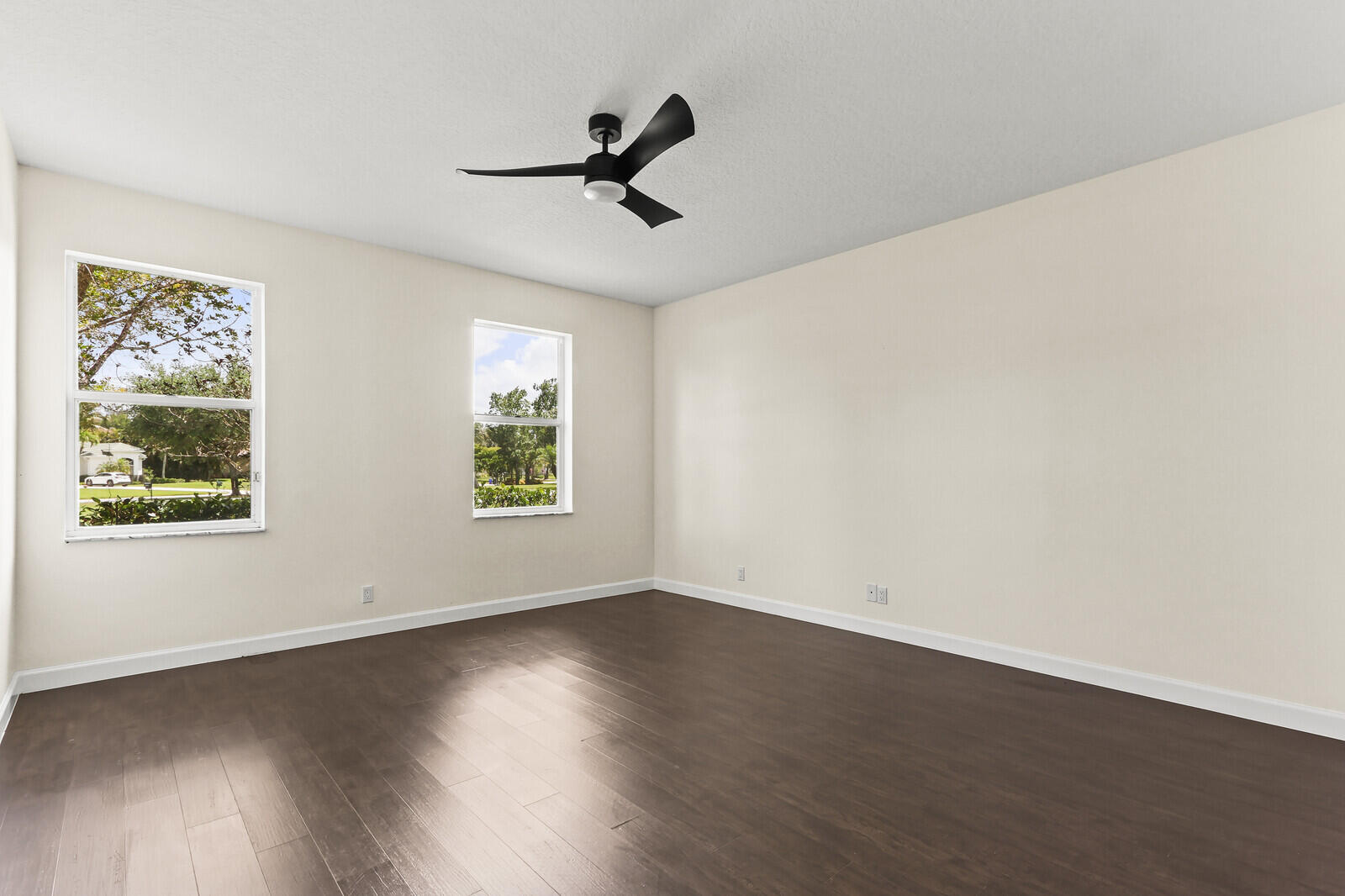 8280 Woodsmuir Drive