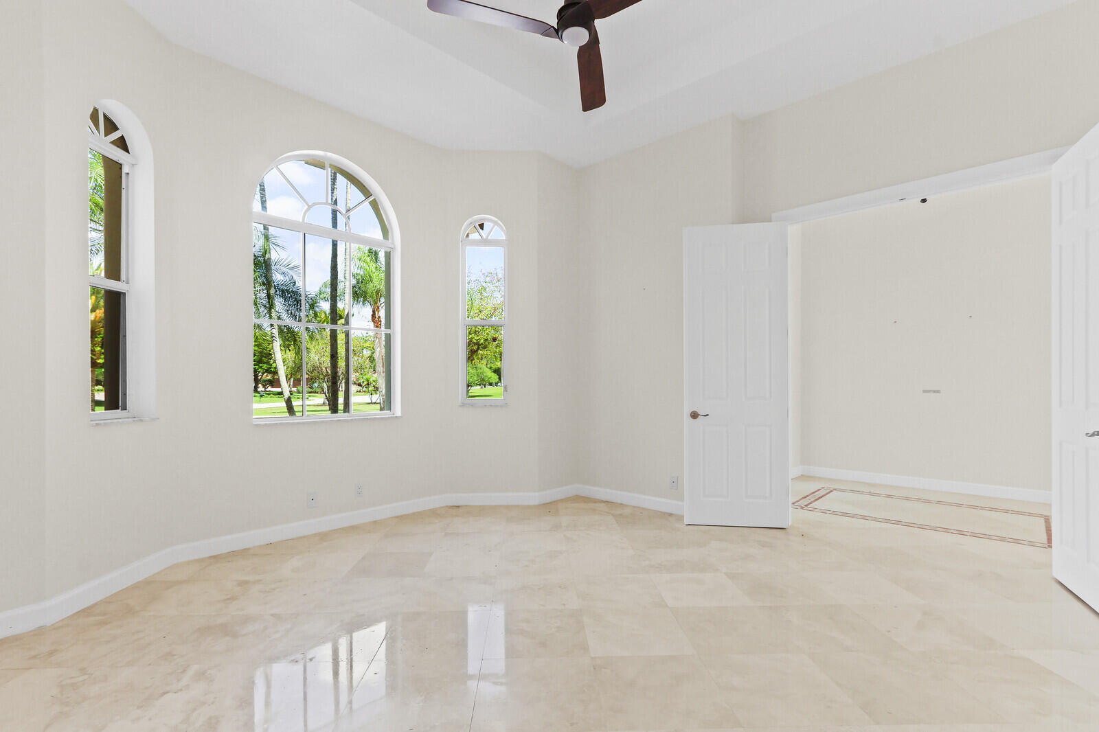 8280 Woodsmuir Drive